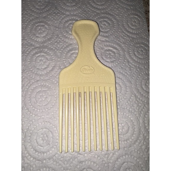 Accessories - Vintage Goody‎ Hair Pick Plastic Light Yellow Crocodile Textured 6.5" USA